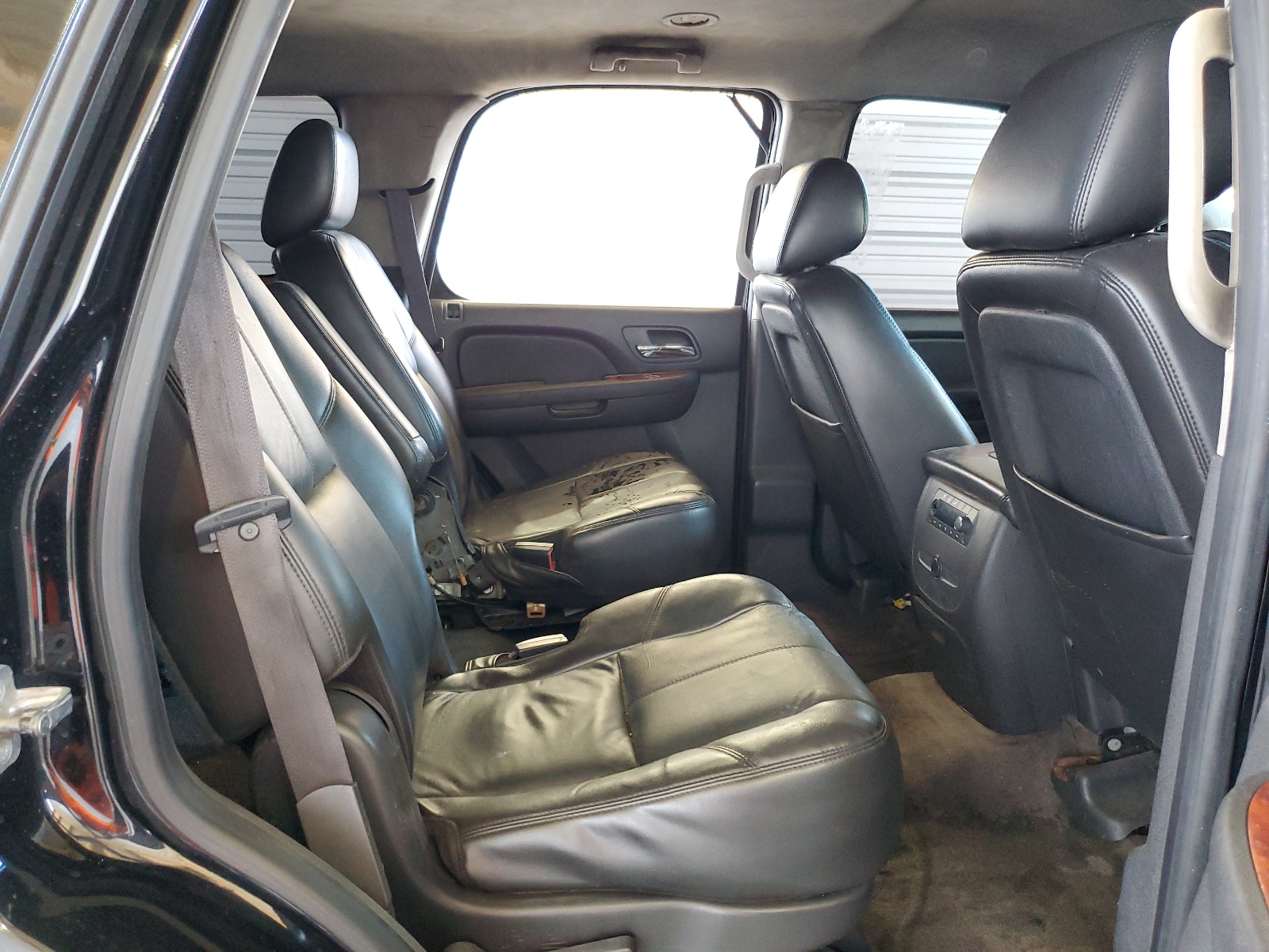 1GNSCBE01BR399561 2011 Chevrolet Tahoe C1500 Lt