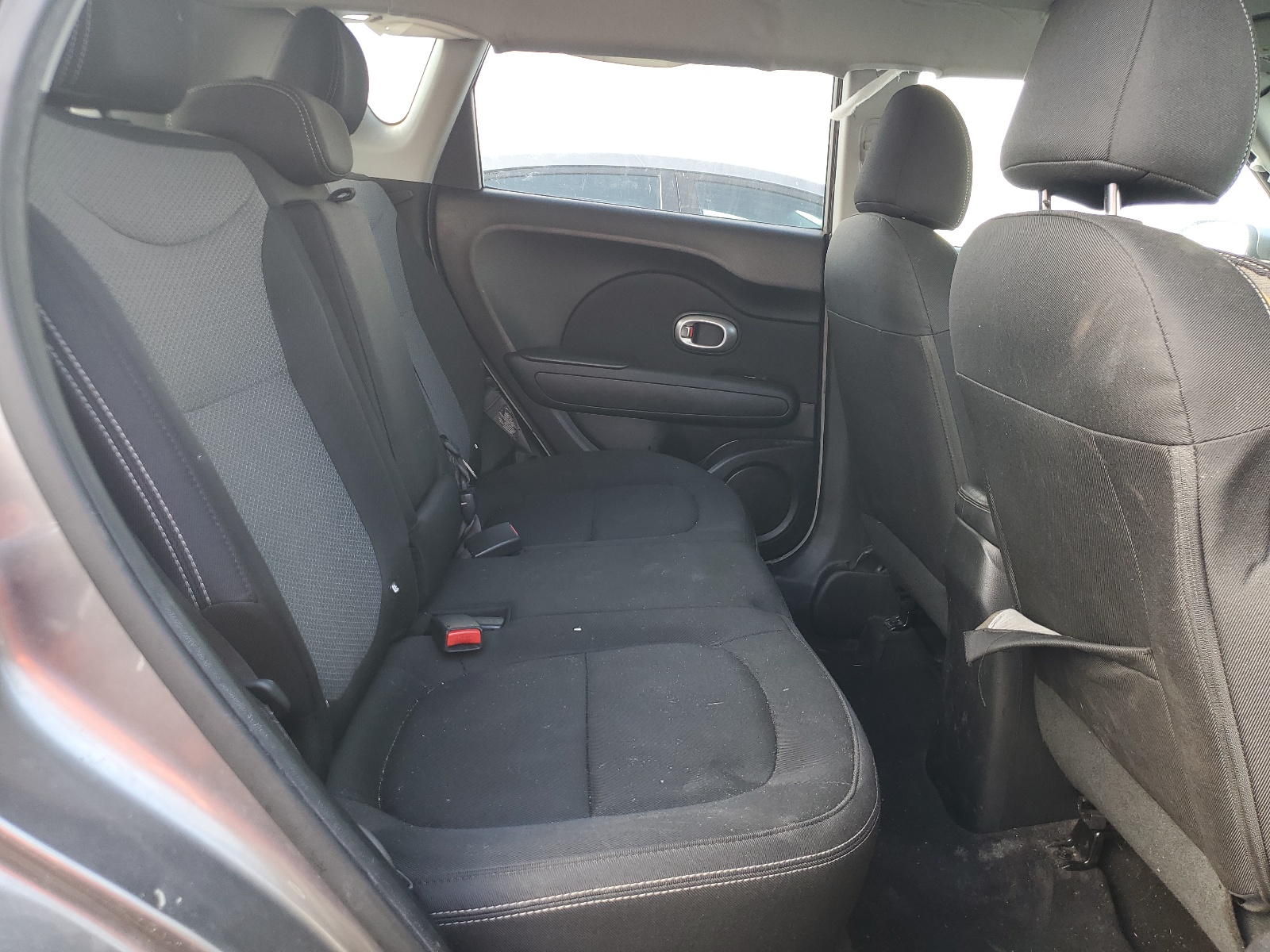 KNDJP3A58J7611091 2018 Kia Soul +