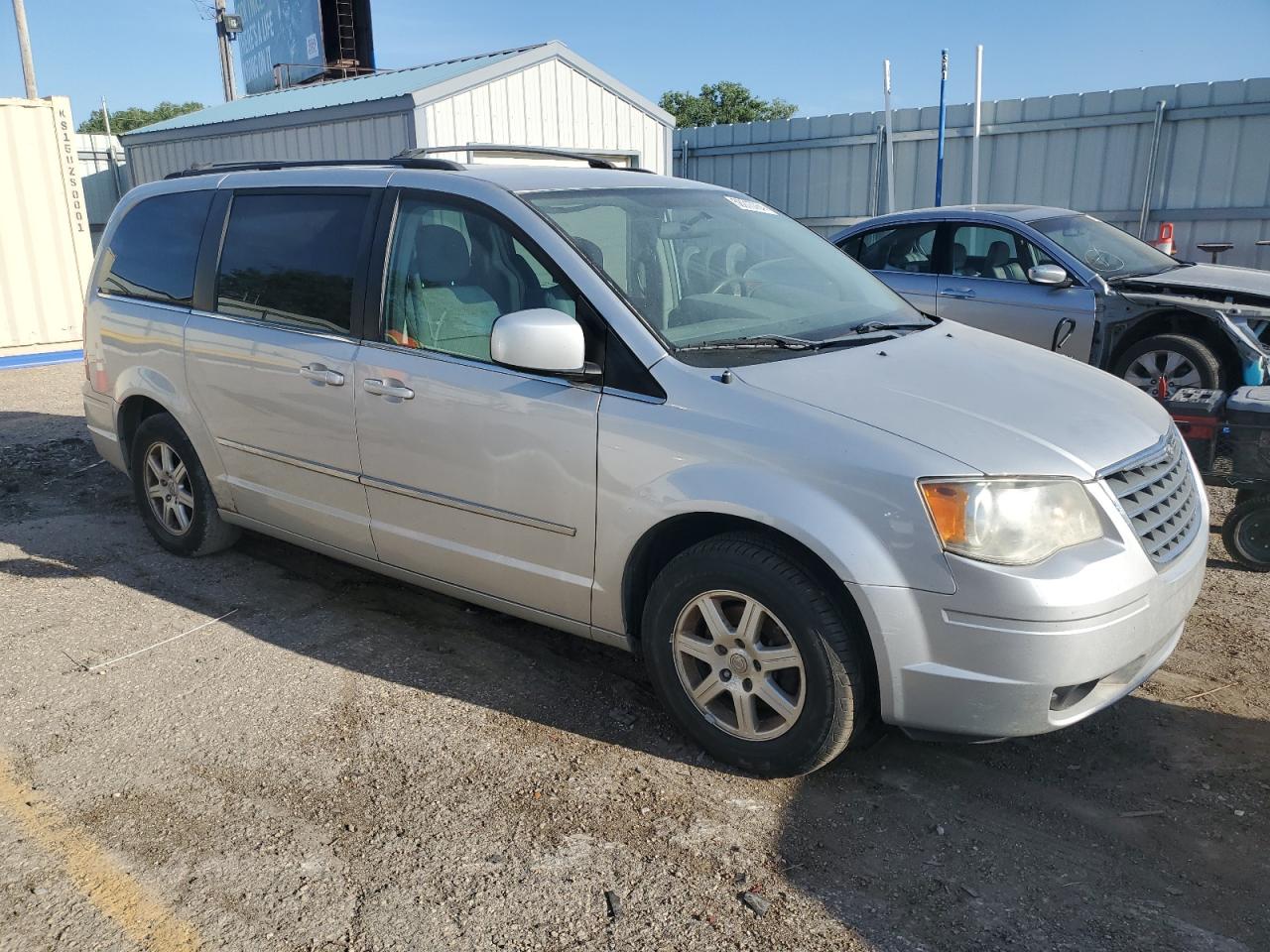 2010 Chrysler Town & Country Touring VIN: 2A4RR5D17AR412737 Lot: 58013764