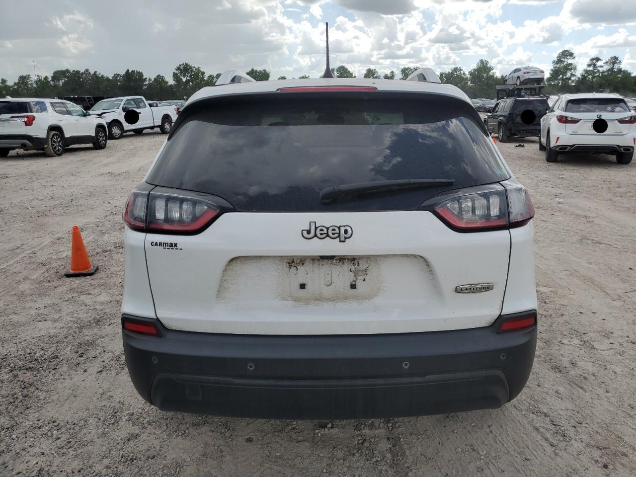 2019 Jeep Cherokee Latitude Plus VIN: 1C4PJLLB8KD307924 Lot: 60757324