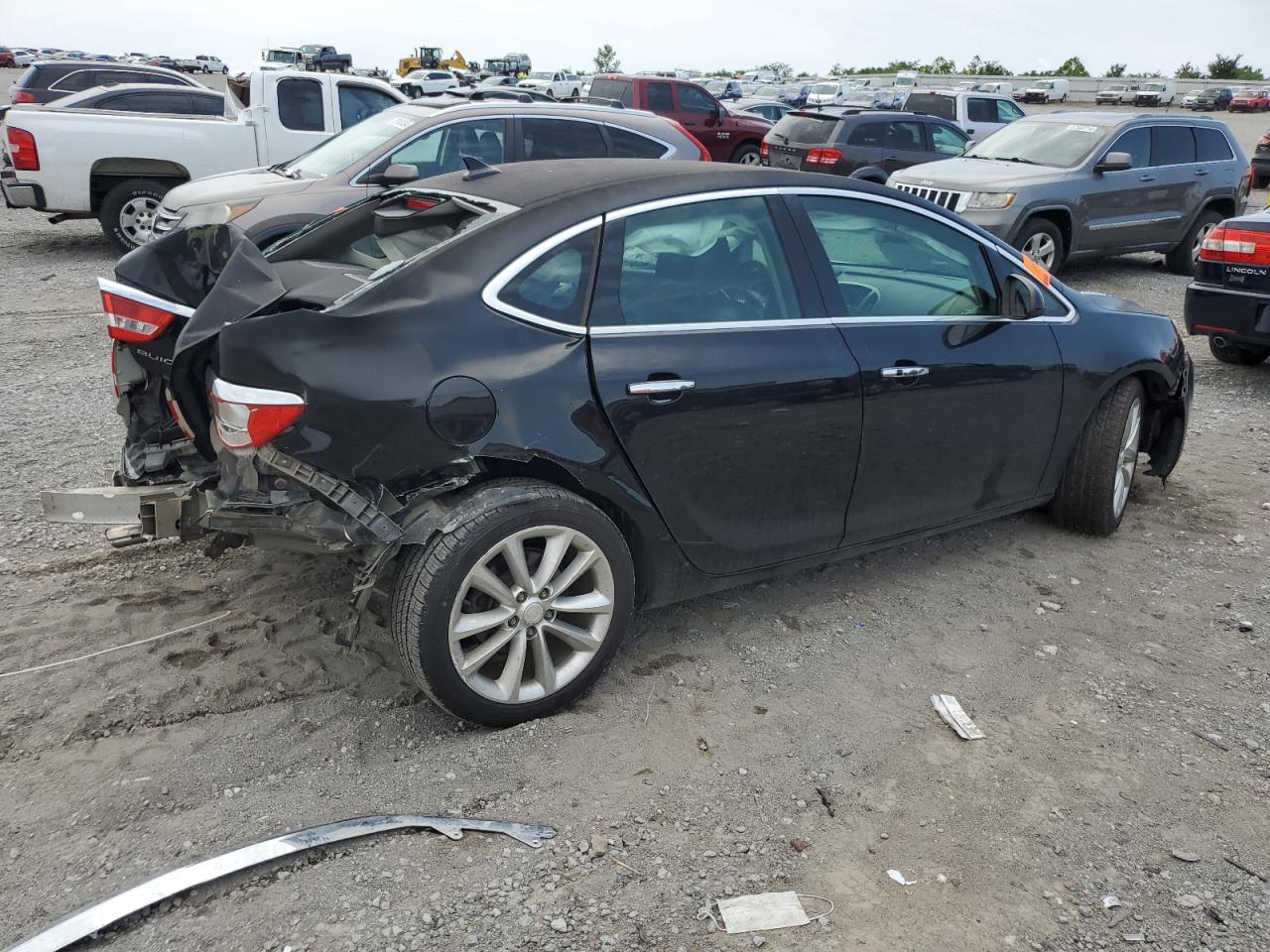 2012 Buick Verano - Image 3