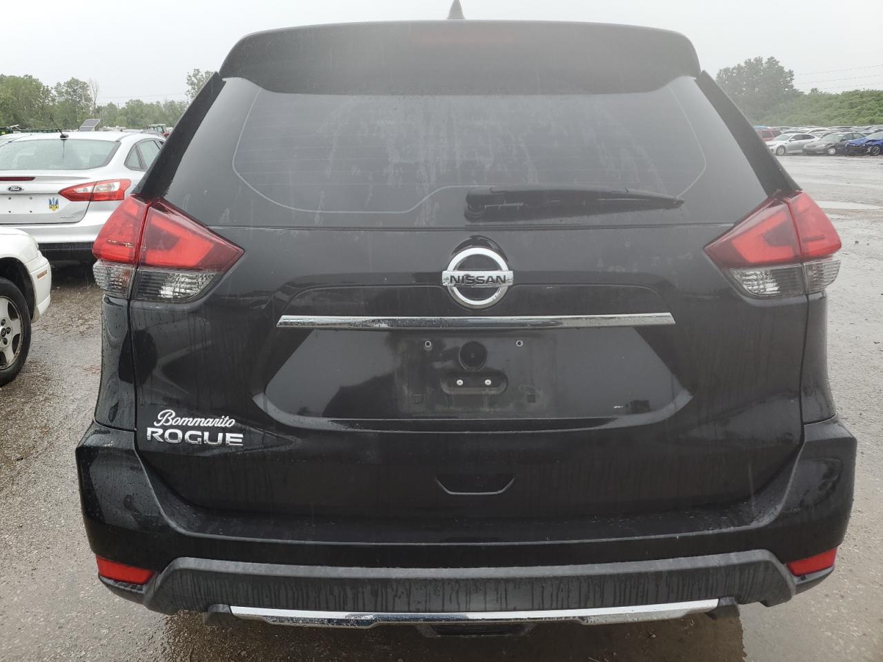 2017 Nissan Rogue S VIN: KNMAT2MT2HP591088 Lot: 58982334