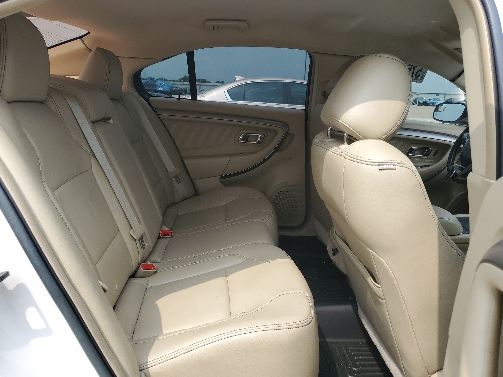 1FAHP2E89DG113151 2013 Ford Taurus Sel