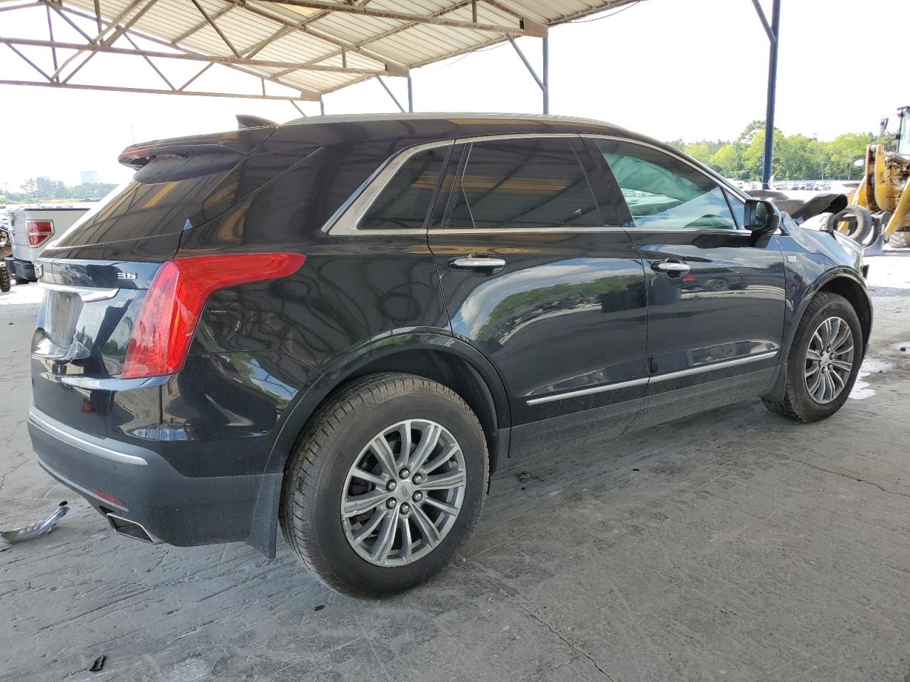 VIN 1GYKNBRS4HZ151547 2017 CADILLAC XT5 no.3