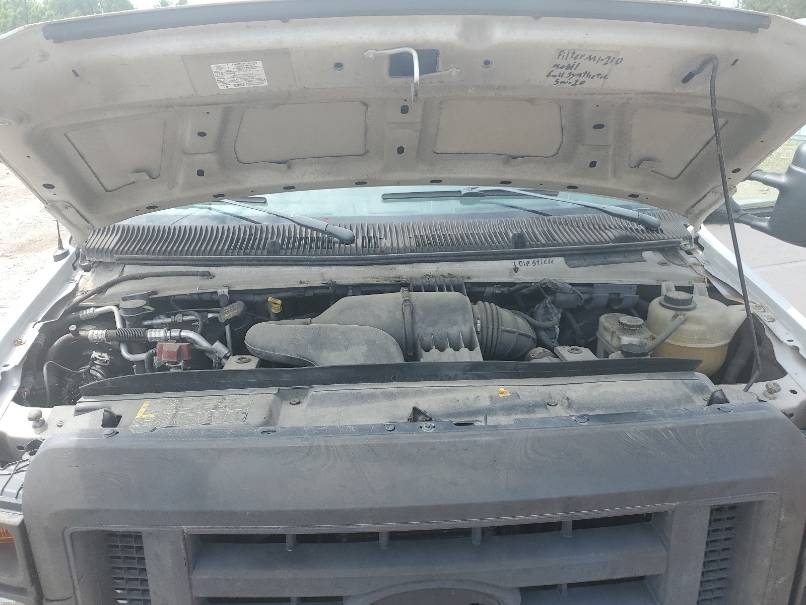 1FTNE1EW6BDB33075 2011 Ford Econoline E150 Van