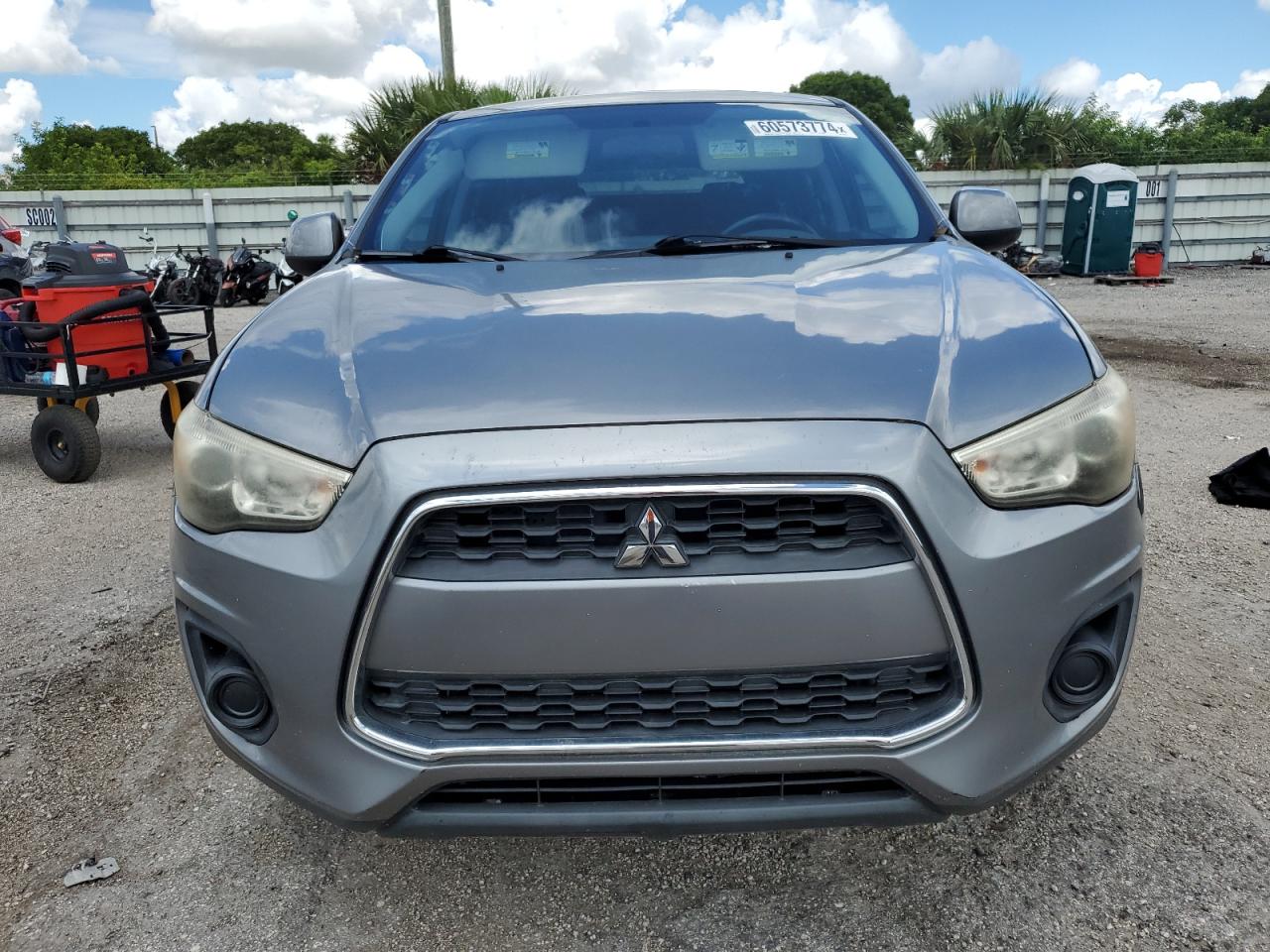2013 Mitsubishi Outlander - Image 5