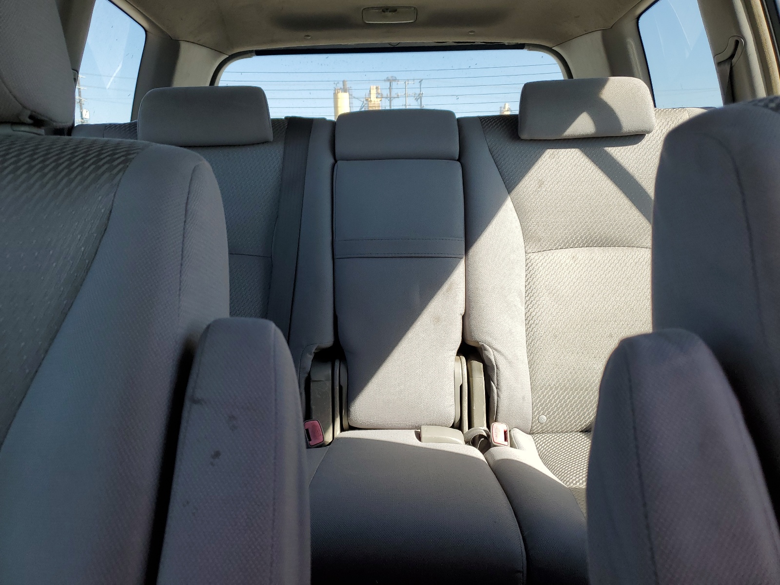 JTEGD21A050113228 2005 Toyota Highlander