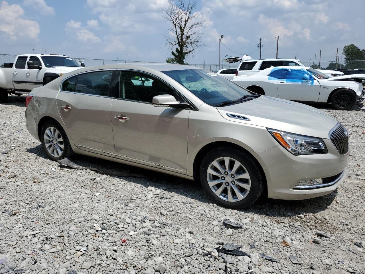 VIN 1G4GB5GRXEF202435 2014 BUICK LACROSSE no.4