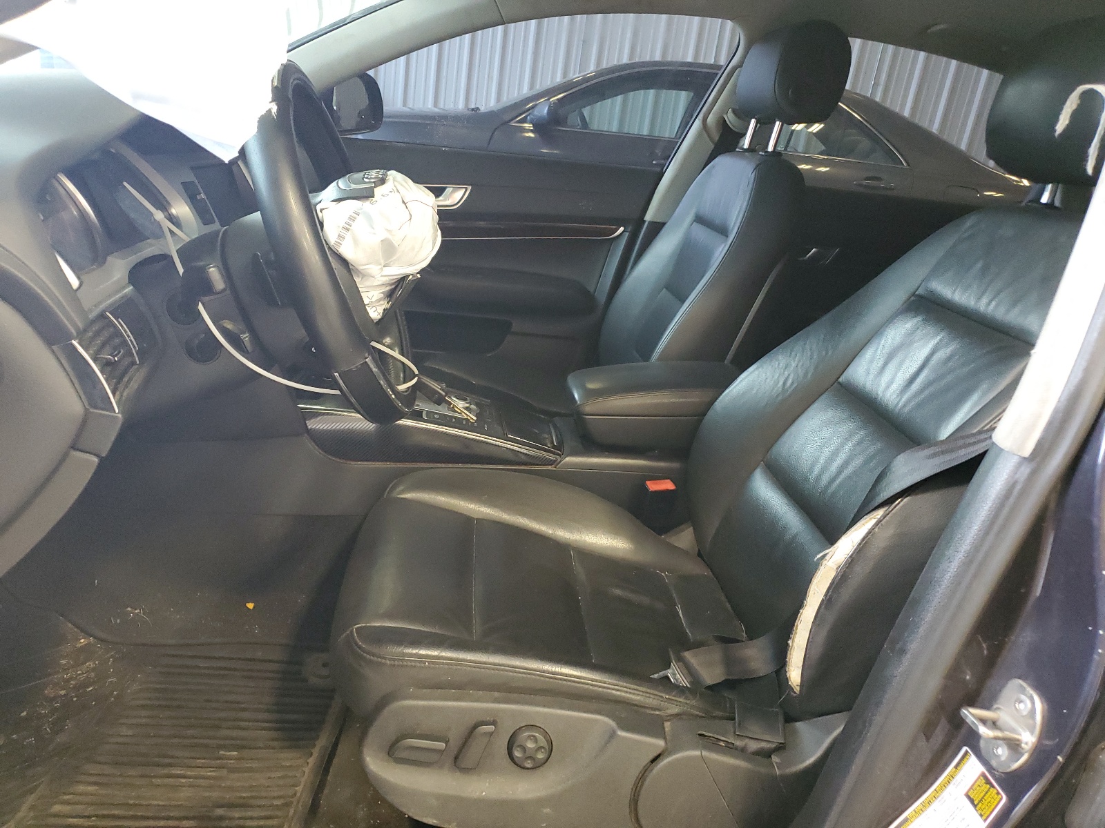 WAUFGAFB8BN043797 2011 Audi A6 Premium Plus