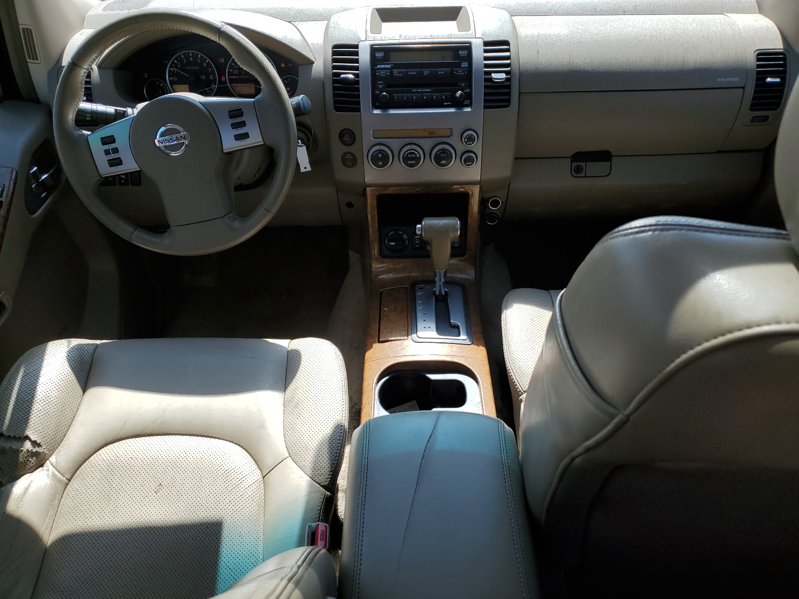 5N1AR18W56C660076 2006 Nissan Pathfinder Le