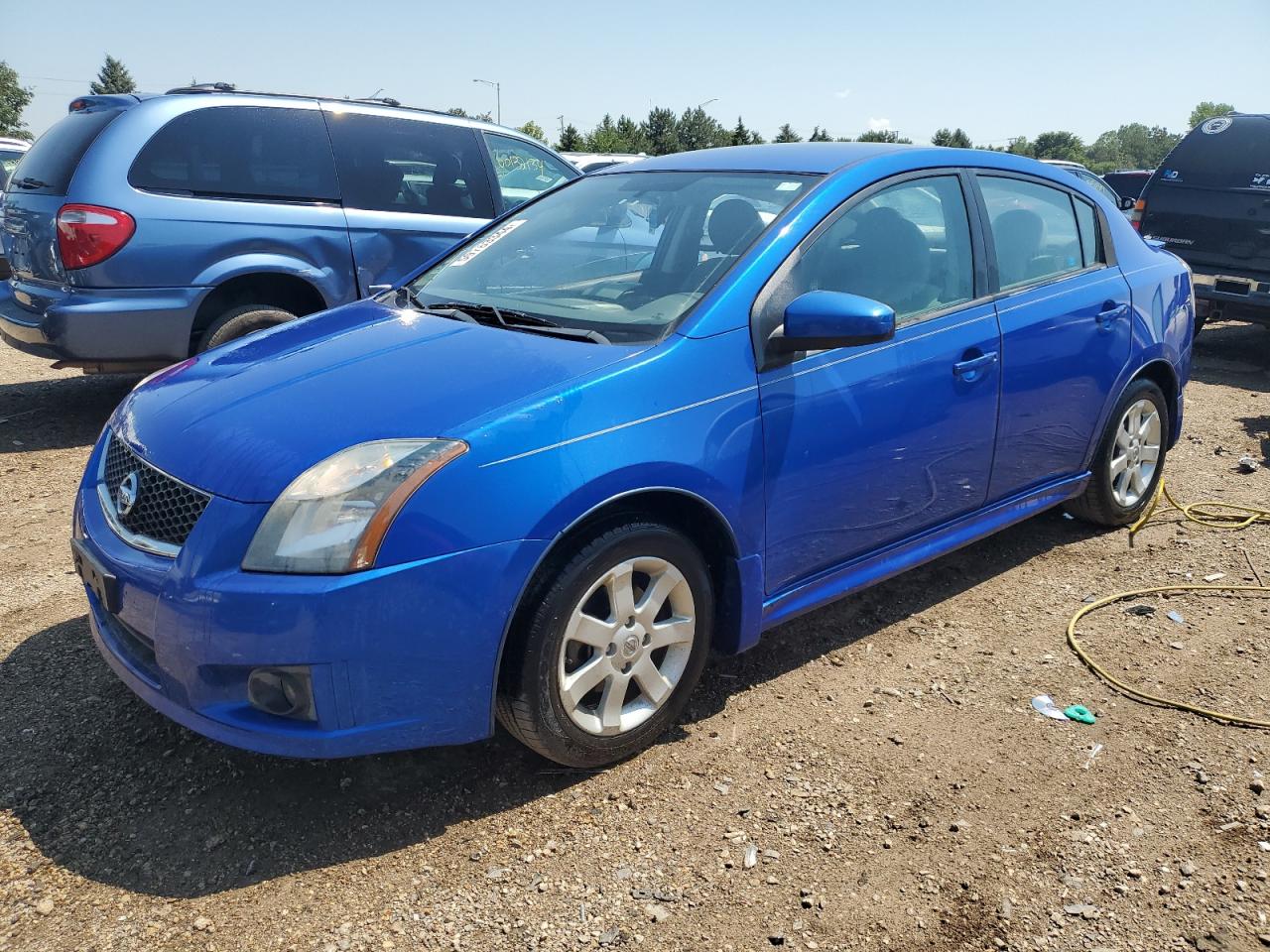 2011 Nissan Sentra 2.0 na sprzedaż w Elgin, IL - Side