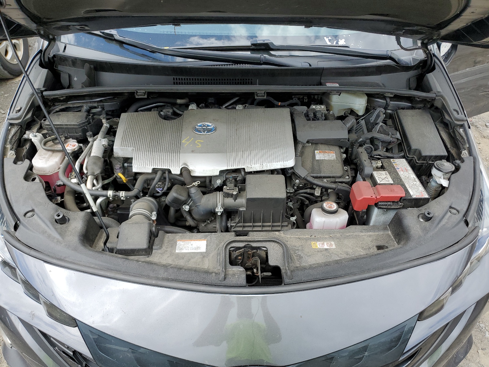 JTDKAMFP4N3215887 2022 Toyota Prius Prime Le