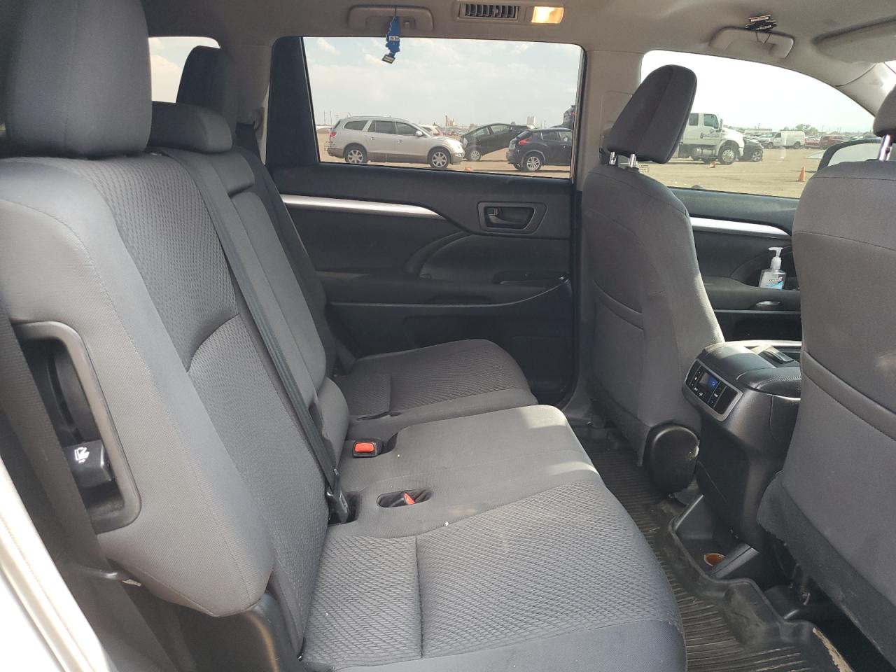 2019 Toyota Highlander Le VIN: 5TDBZRFH4KS945436 Lot: 61199524