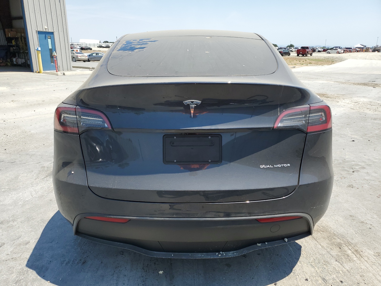 7SAYGAEE7RF995256 2024 Tesla Model Y