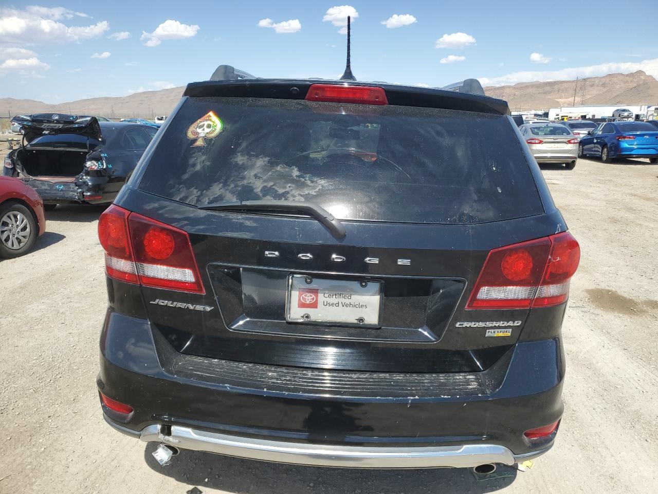 3C4PDCGGXHT532300 2017 Dodge Journey Crossroad