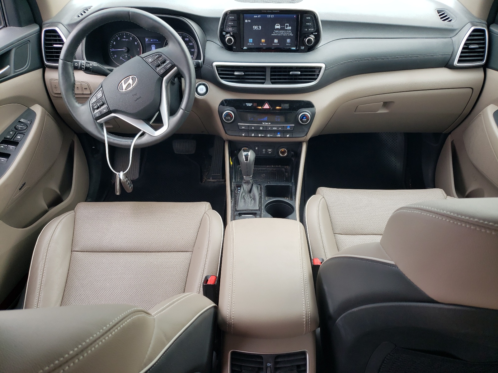 KM8J33AL8KU051159 2019 Hyundai Tucson Limited