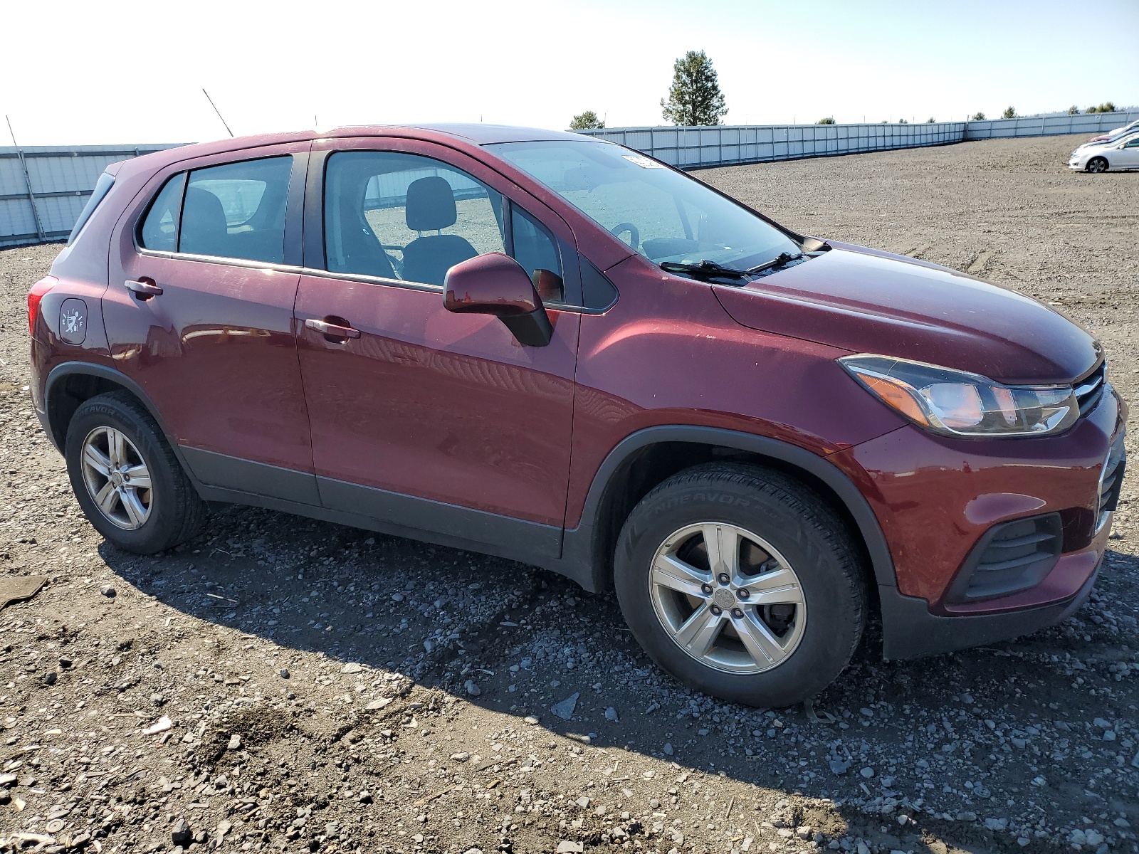 2017 Chevrolet Trax Ls vin: 3GNCJNSB8HL231434