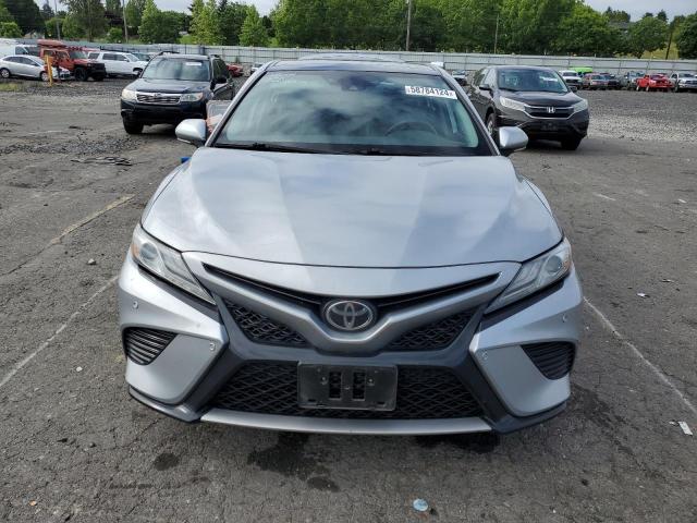  TOYOTA CAMRY 2019 Серебристый
