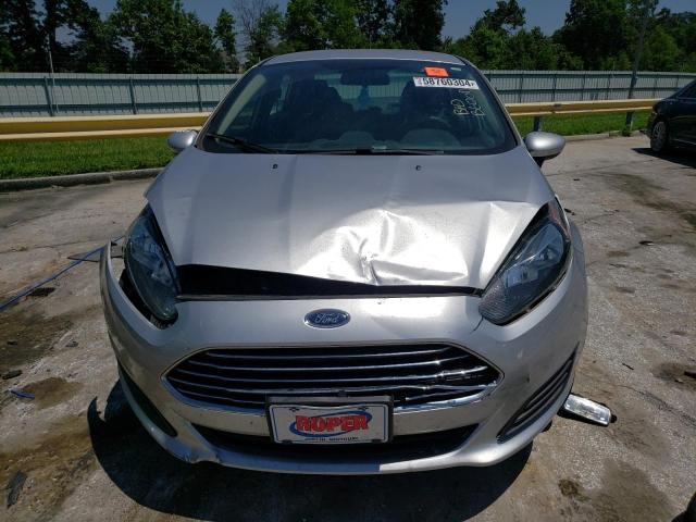 Sedans FORD FIESTA 2017 Silver