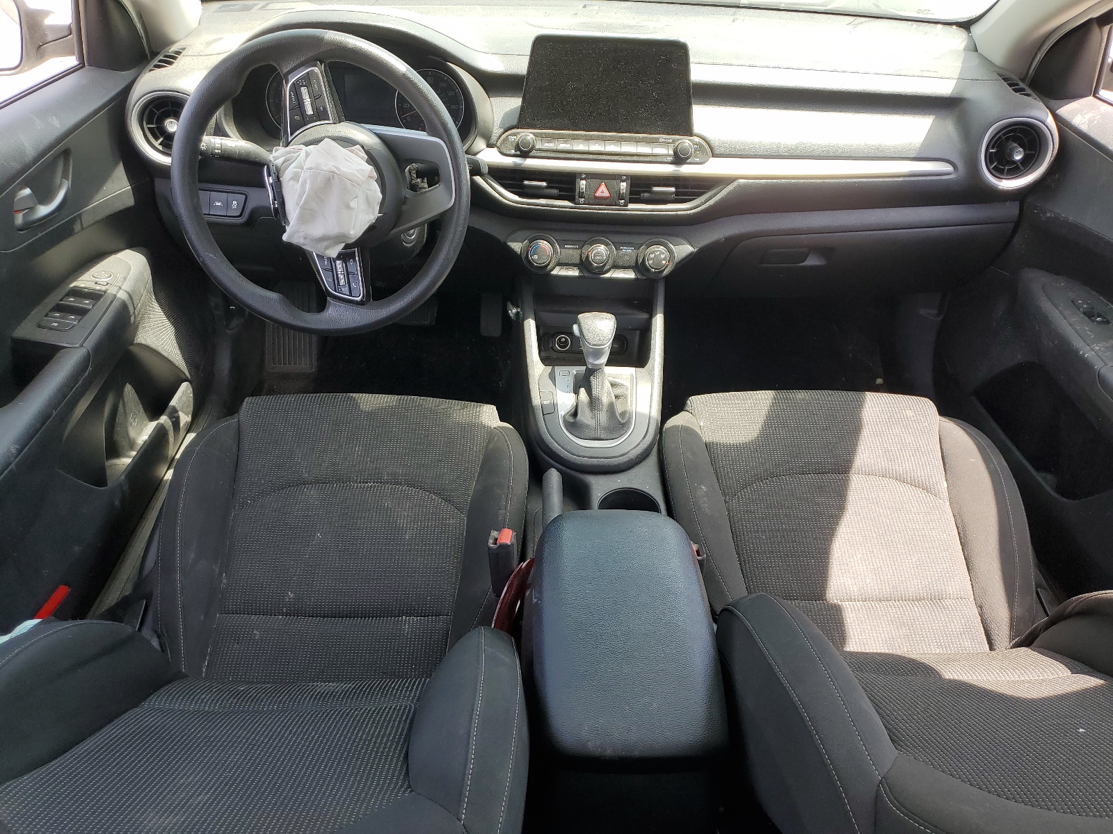 3KPF24AD9ME315258 2021 Kia Forte Fe