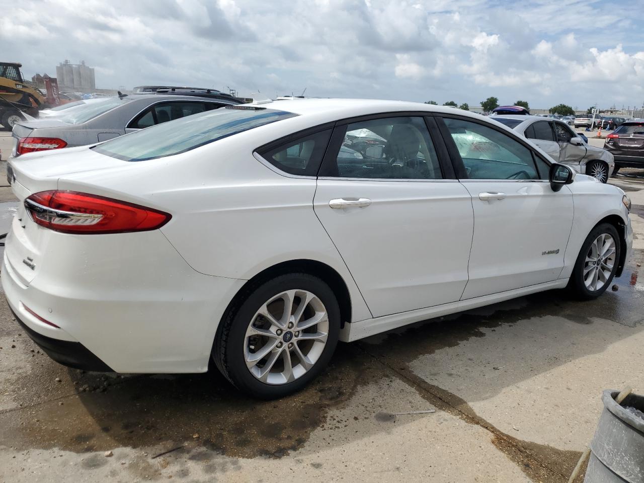 2019 Ford Fusion - Image 3