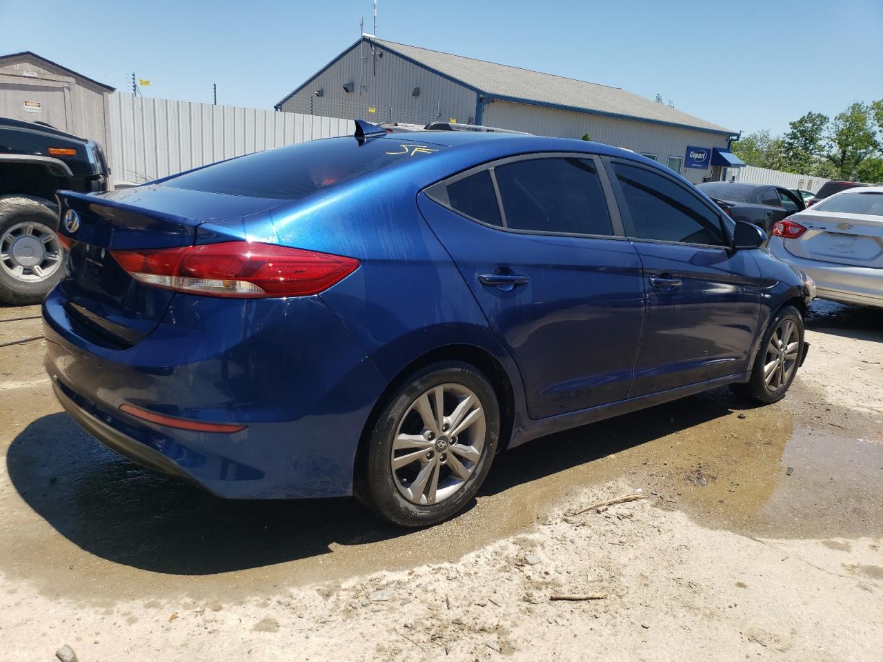 2017 Hyundai Elantra - Image 3