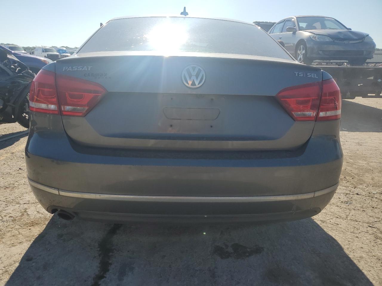 1VWCT7A33EC049413 2014 Volkswagen Passat Sel