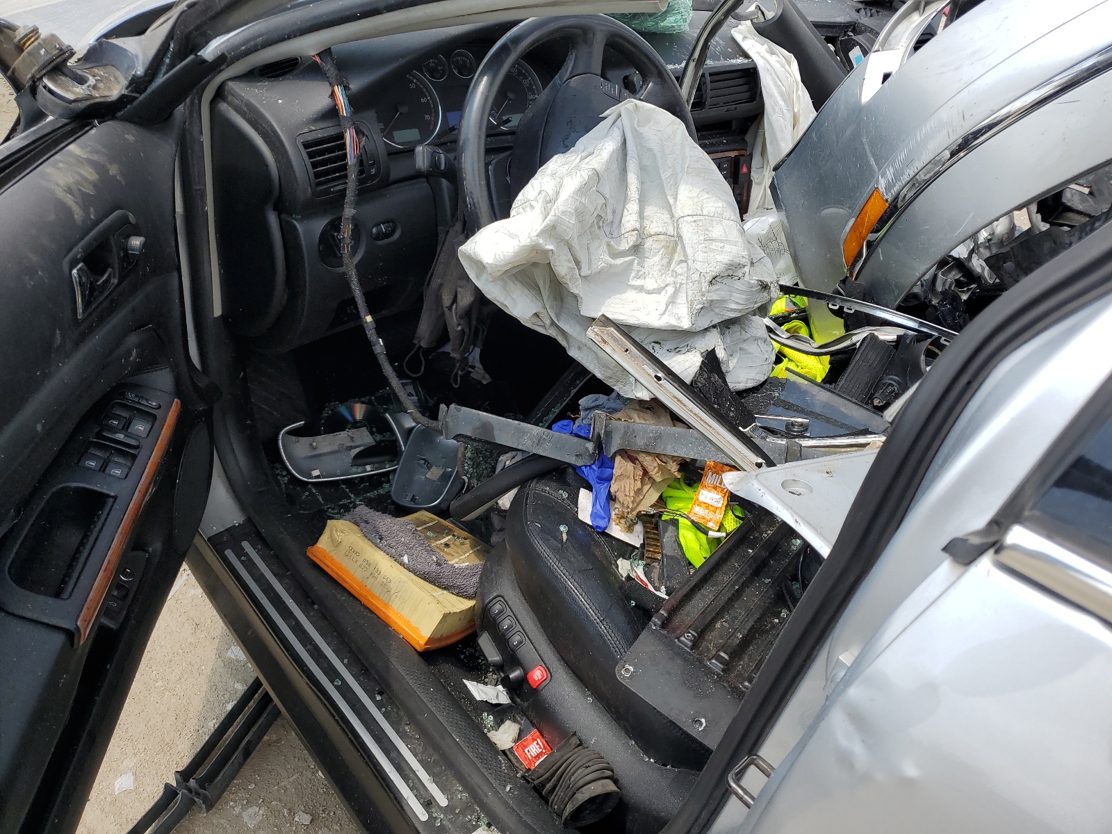 WVWRH63B84P091581 2004 Volkswagen Passat Glx