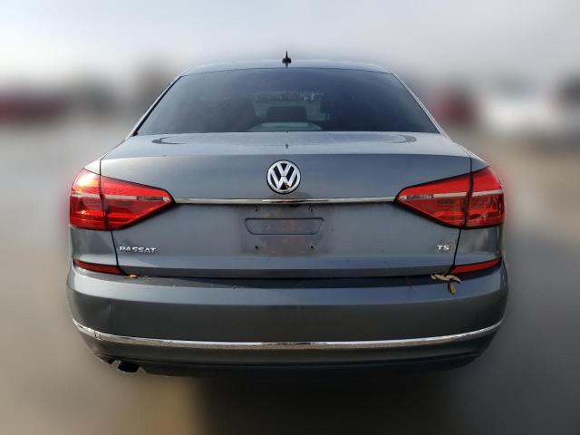 Седани VOLKSWAGEN PASSAT 2016 Сірий