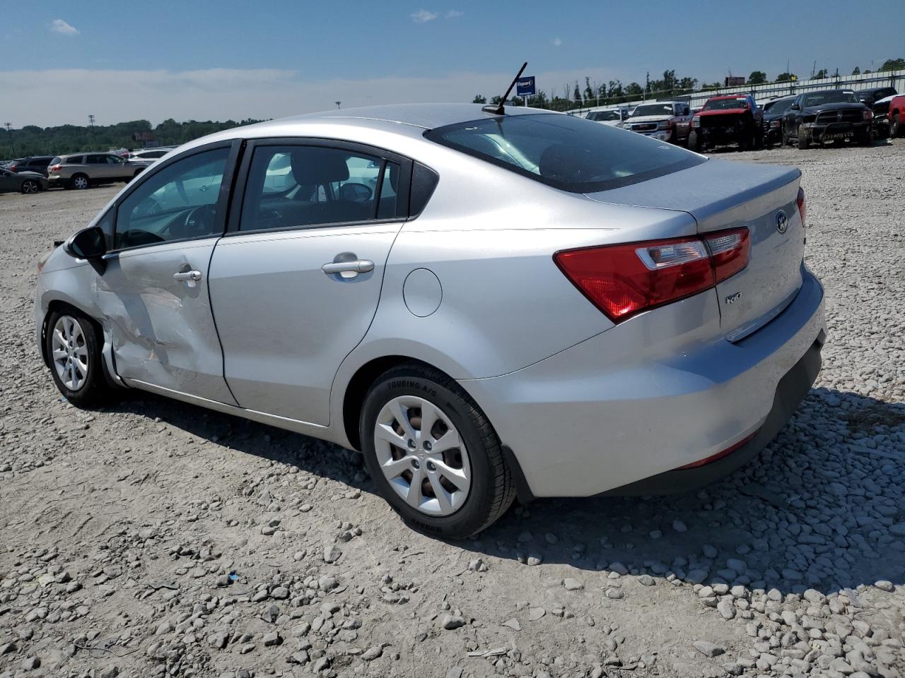 2016 Kia Rio - Image 2