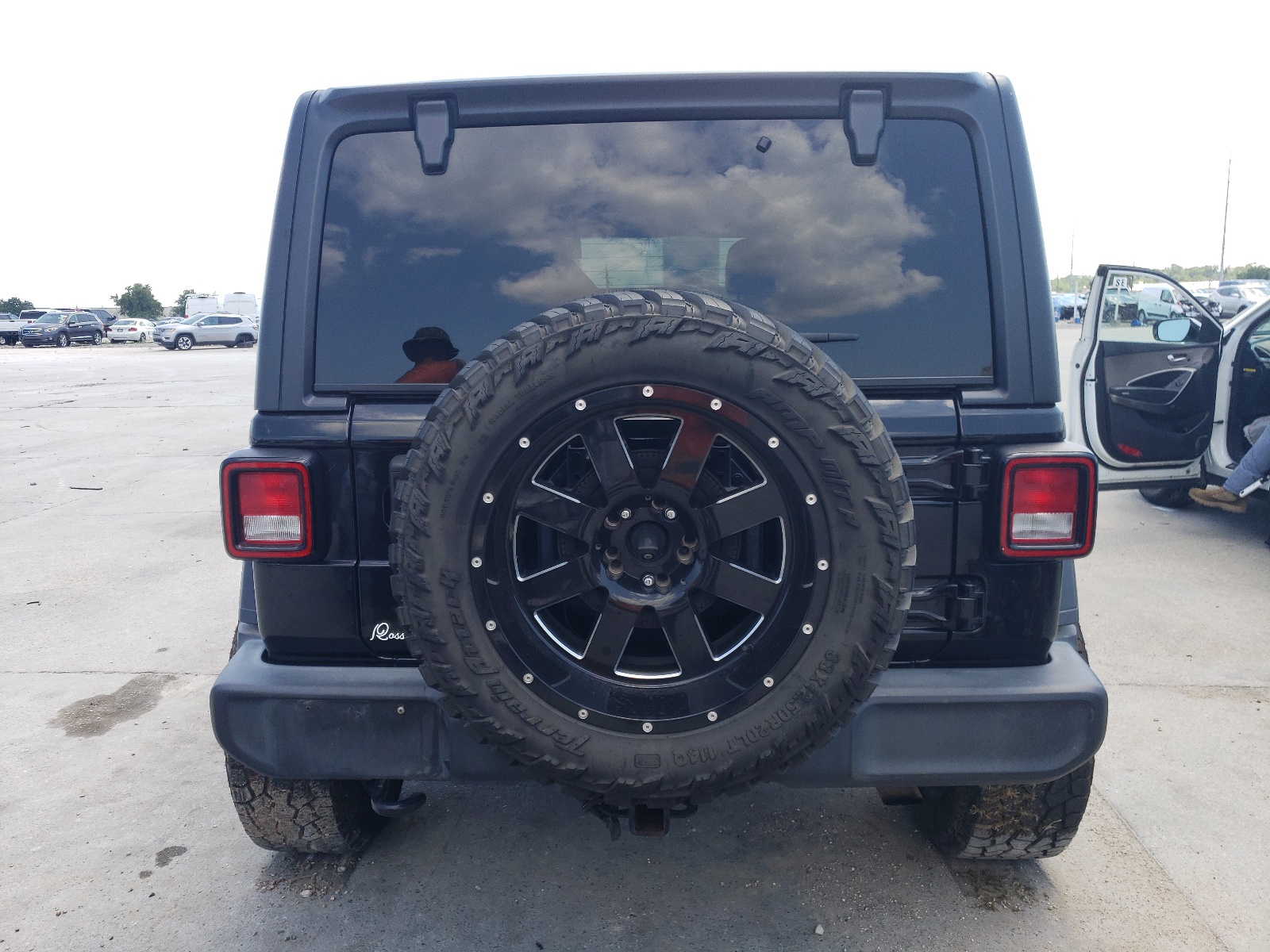 1C4HJXDN6KW634654 2019 Jeep Wrangler Unlimited Sport