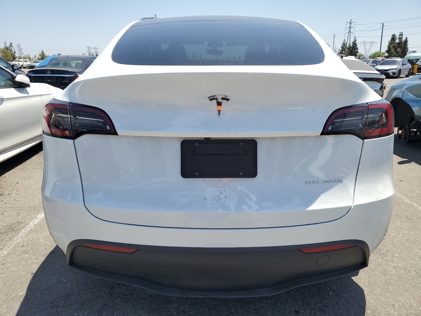 7SAYGDEE8PA039764 2023 Tesla Model Y