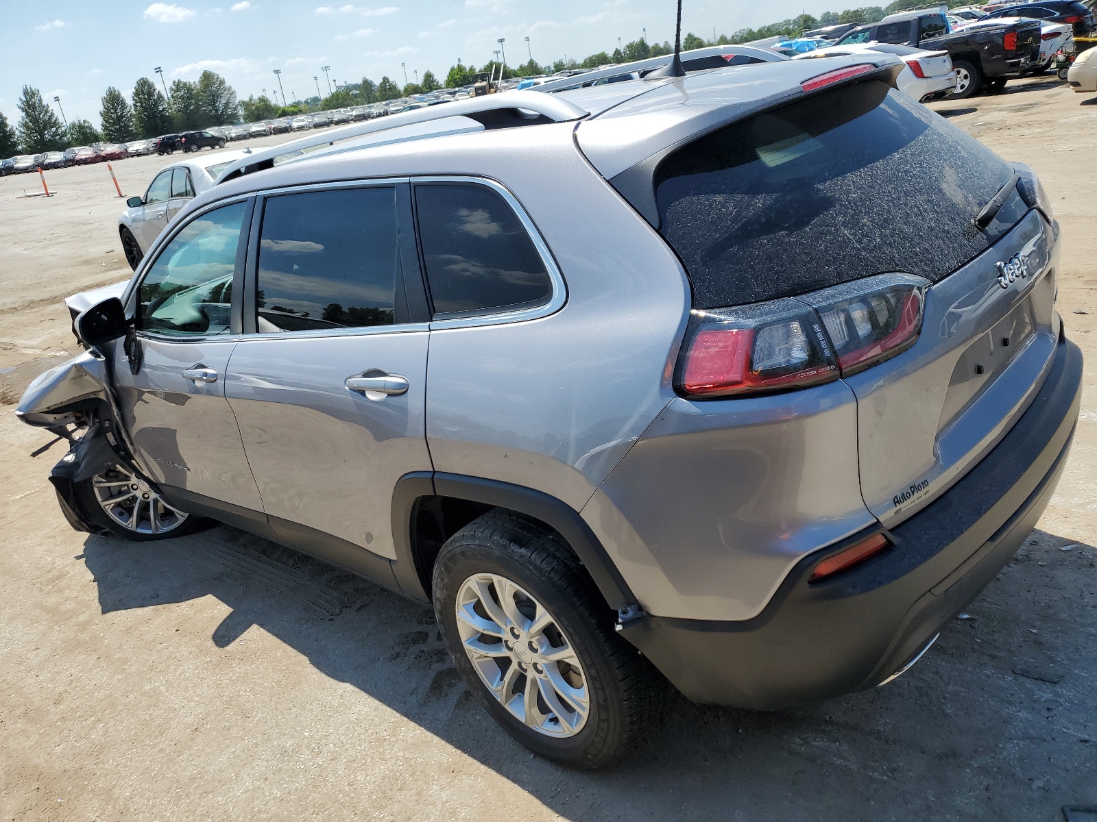 2019 Jeep Cherokee Latitude vin: 1C4PJLCX8KD343334