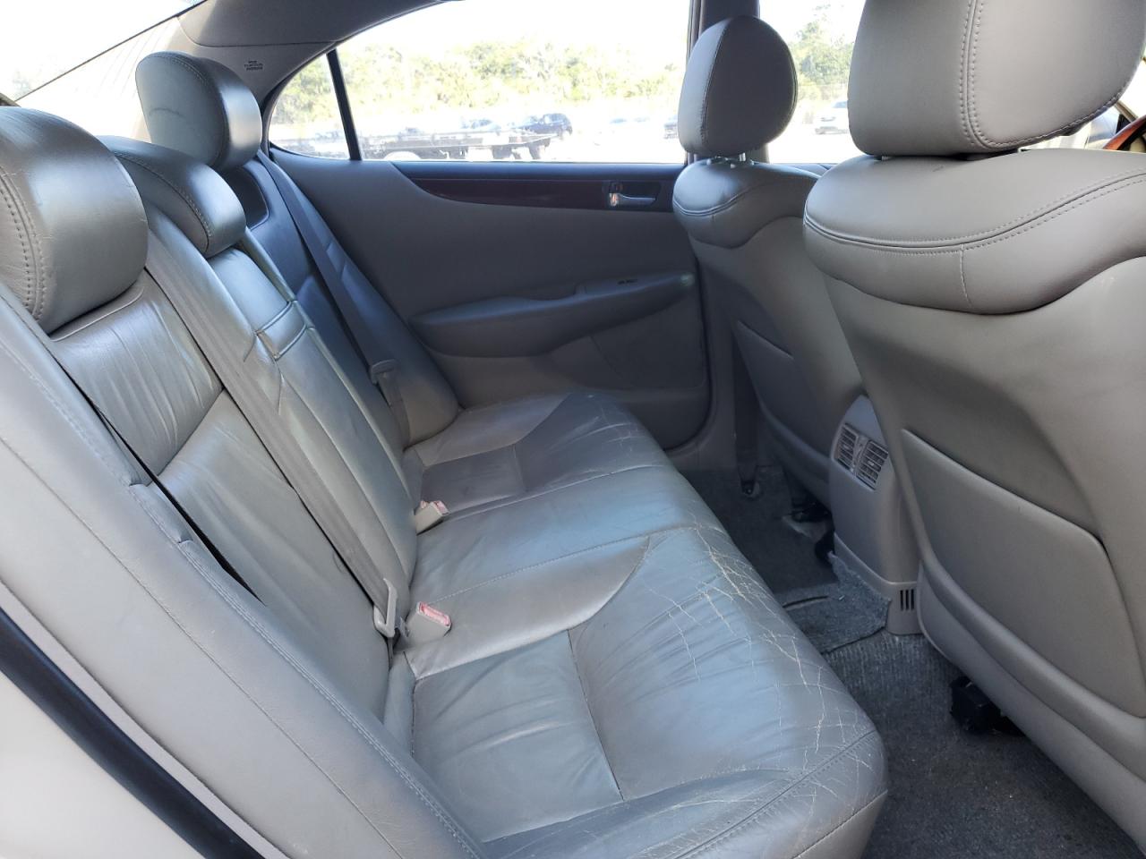 2004 Lexus Es 330 VIN: JTHBA30G445002815 Lot: 57707294