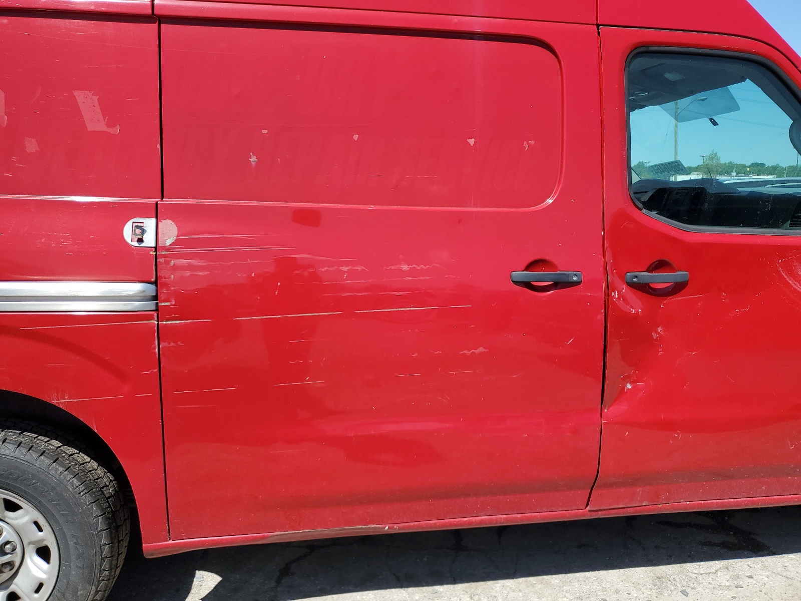 1N6AF0LX3CN110489 2012 Nissan Nv 2500