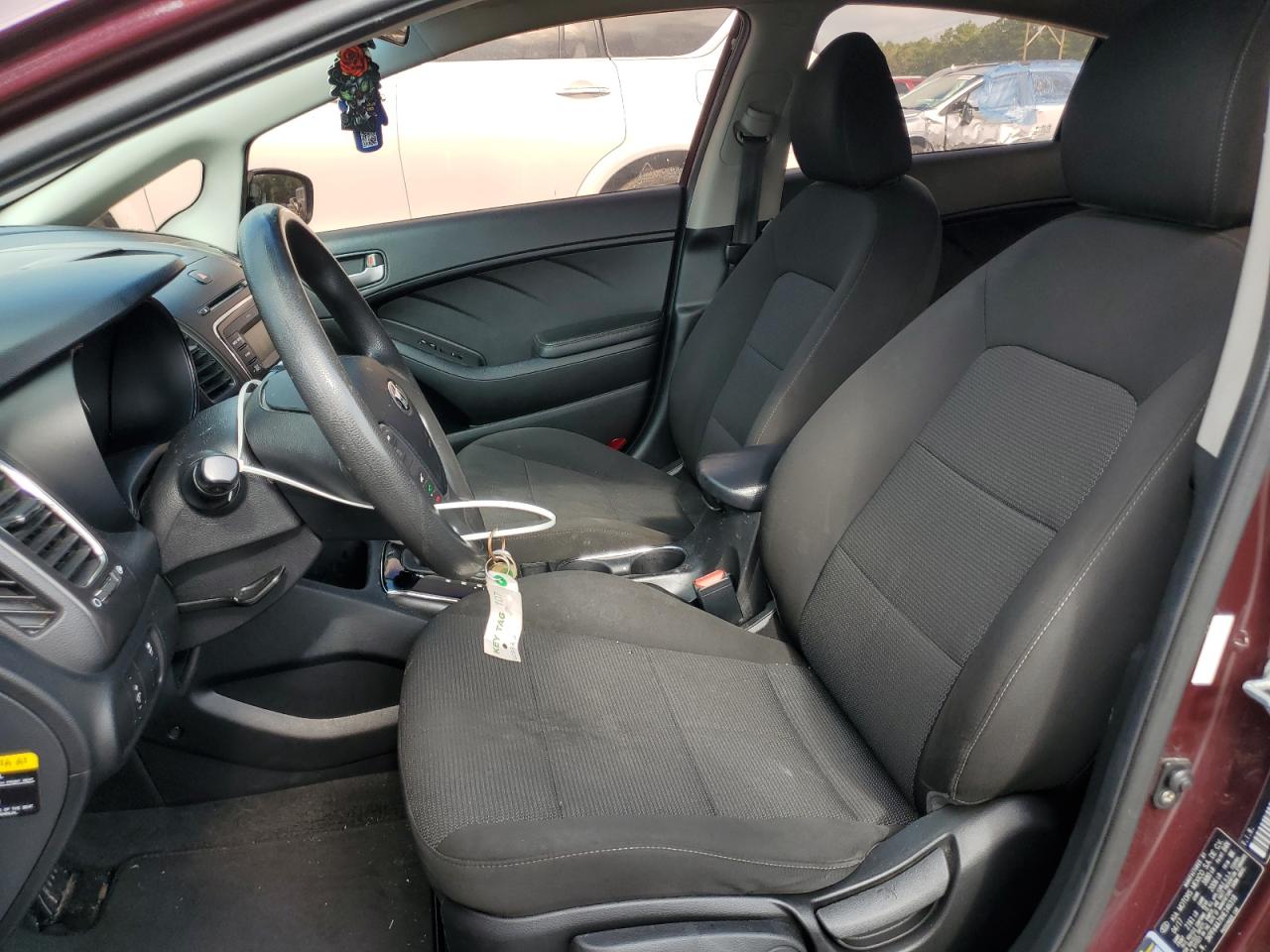 2017 Kia Forte Lx VIN: 3KPFK4A7XHE146318 Lot: 56625064