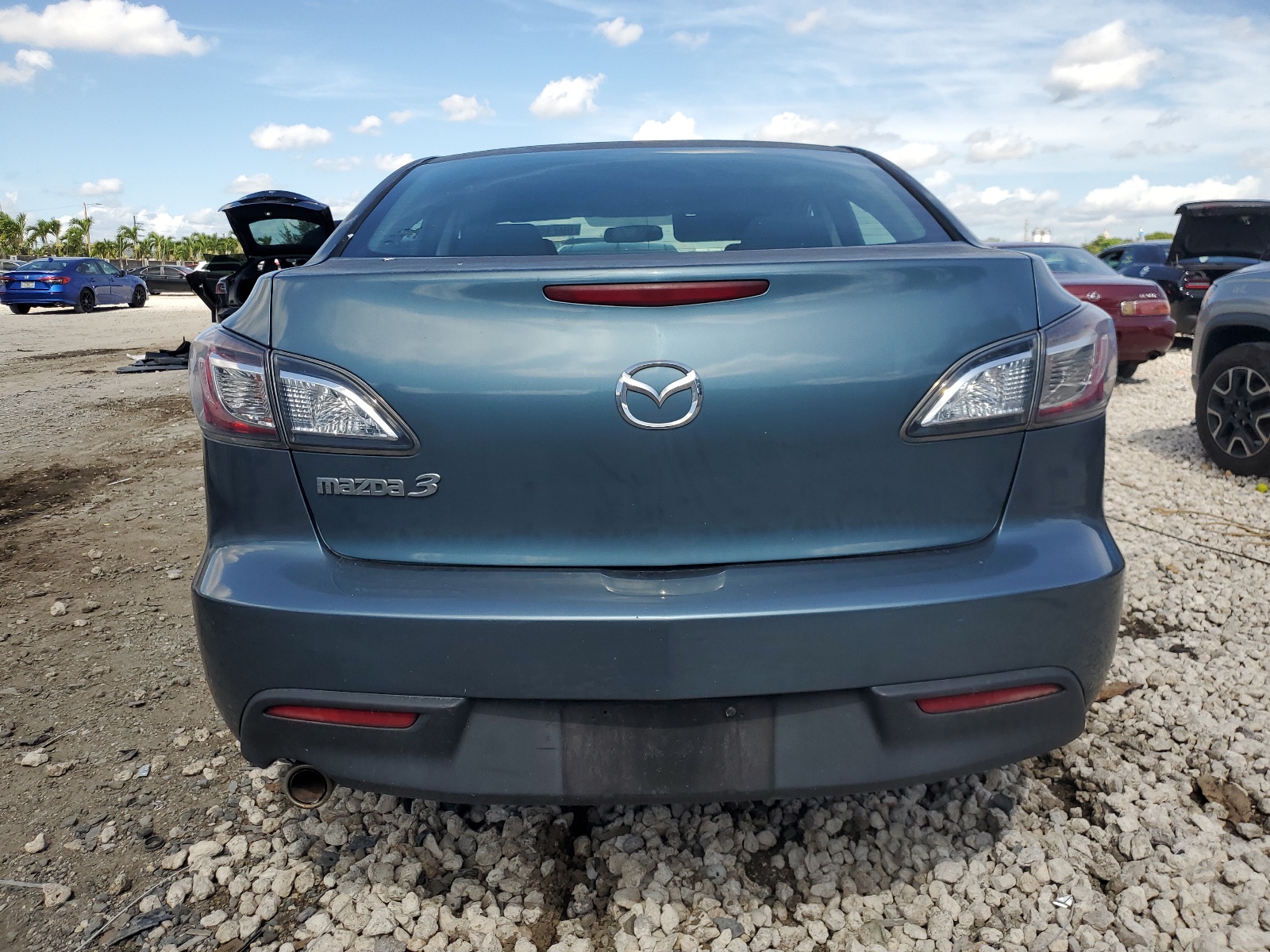 JM1BL1VG0B1360068 2011 Mazda 3 I