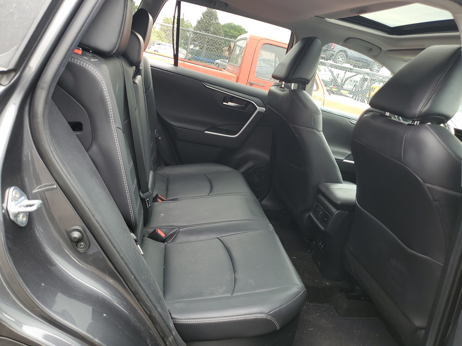 2T3DWRFV8LW069851 2020 Toyota Rav4 Limited