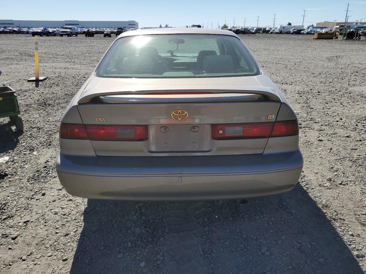 1999 Toyota Camry Ce VIN: 4T1BG22K2XU530712 Lot: 60481814