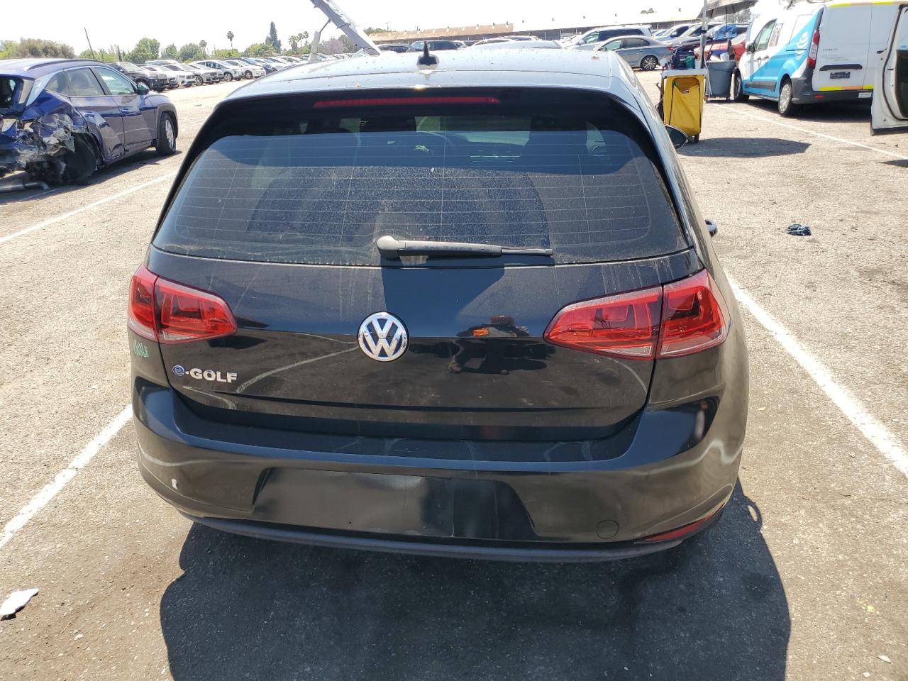 WVWKP7AU5GW916887 2016 Volkswagen E-Golf Se