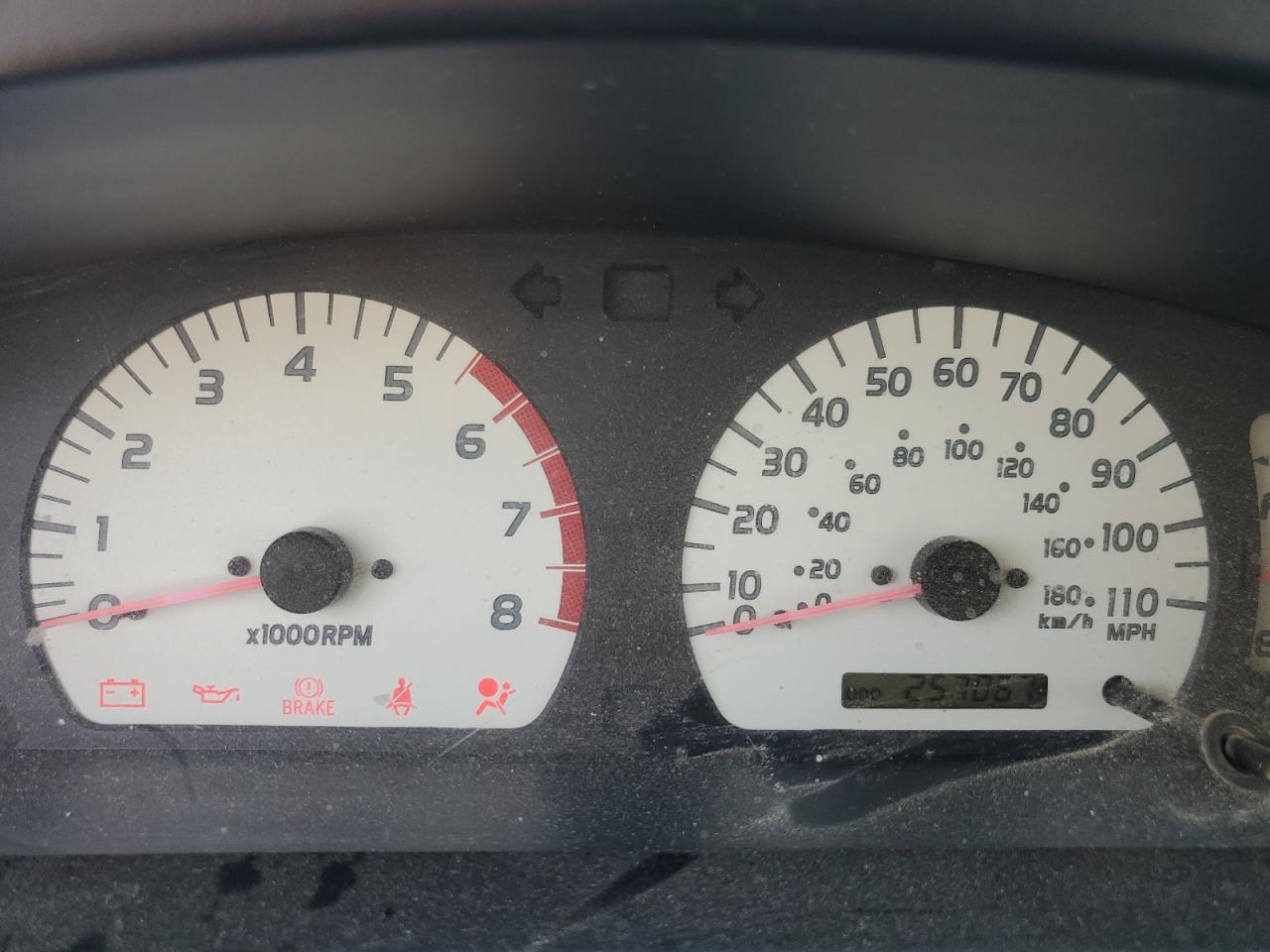 2004 Toyota Tacoma - Image 9