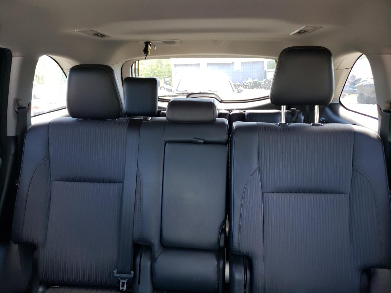 2018 Toyota Highlander Le VIN: 5TDBZRFH2JS843499 Lot: 57617054