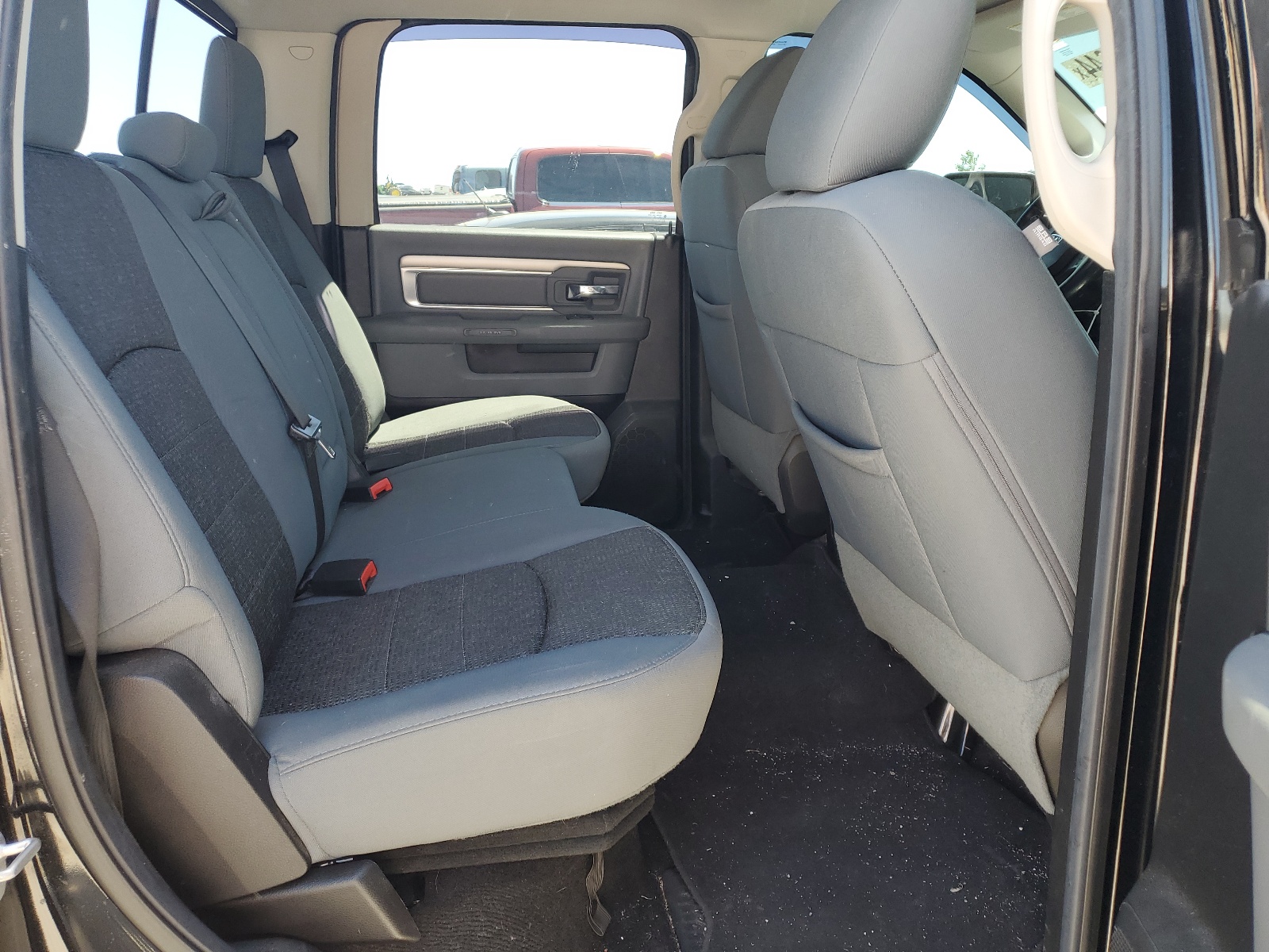 1C6RR7LT9ES117137 2014 Ram 1500 Slt