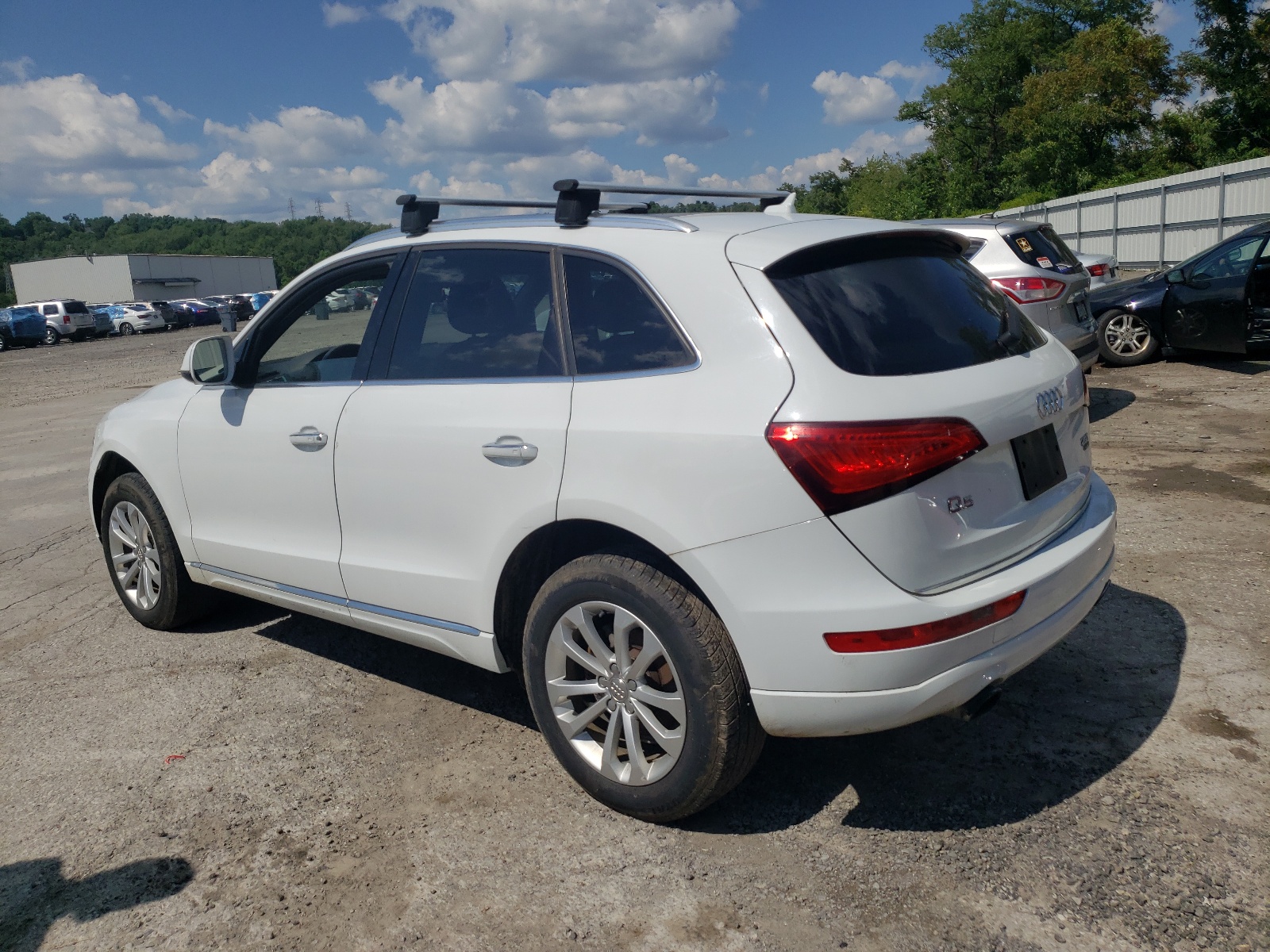 2017 Audi Q5 Premium vin: WA1C2AFP1HA005404