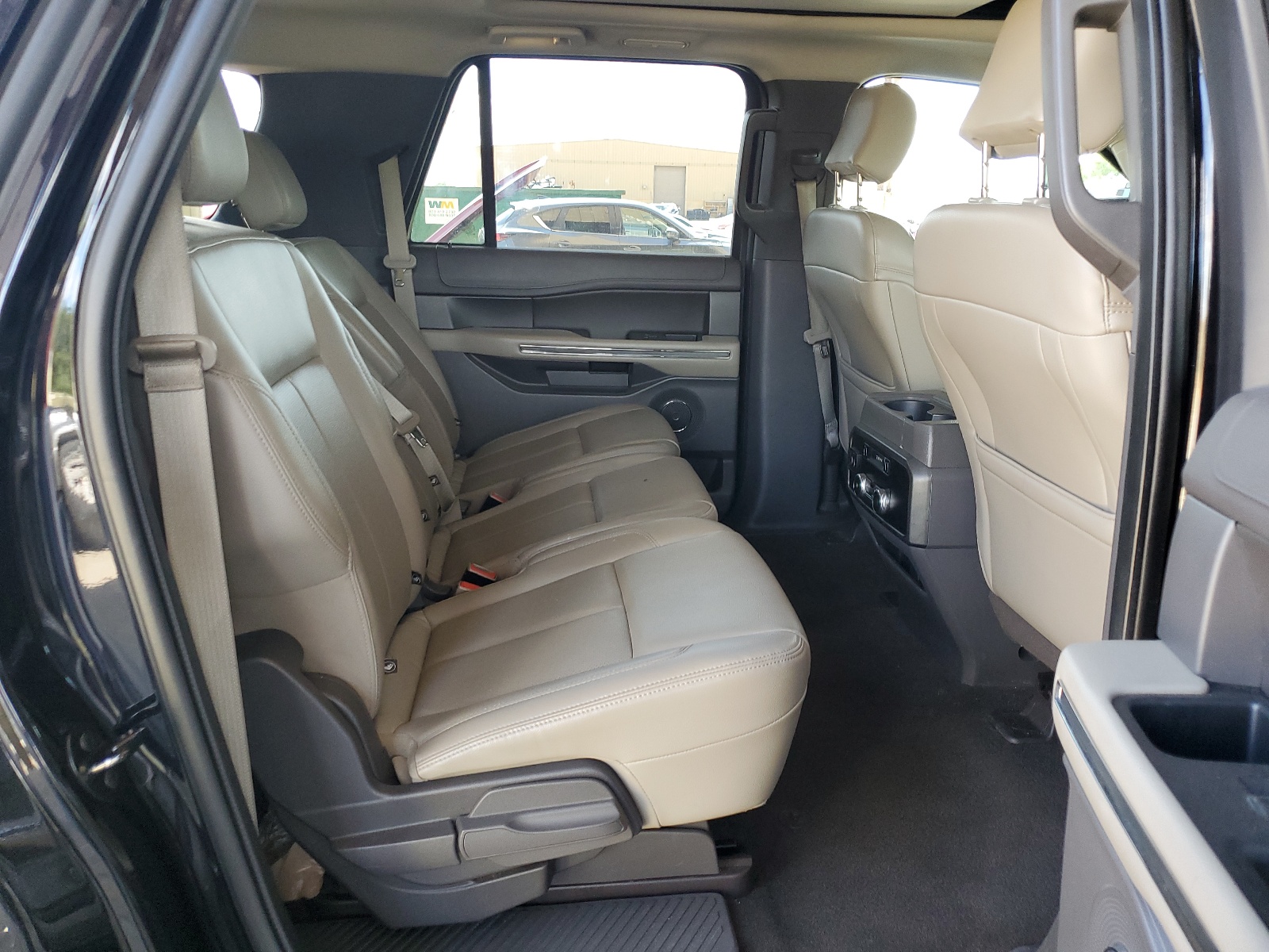 1FMJK1JTXKEA33604 2019 Ford Expedition Max Xlt