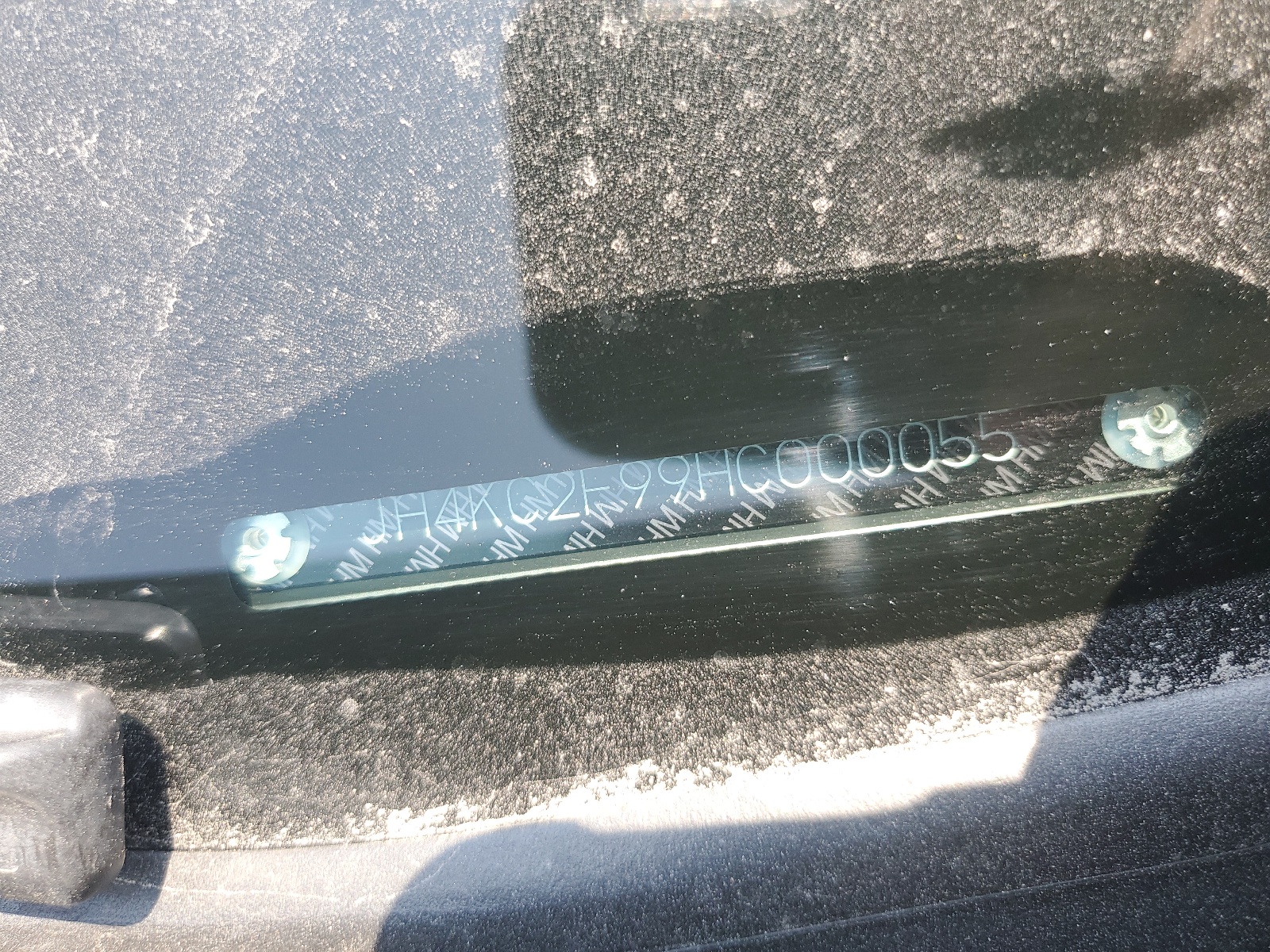 JH4KC2F99HC000055 2017 Acura Rlx Sport Hybrid Advance