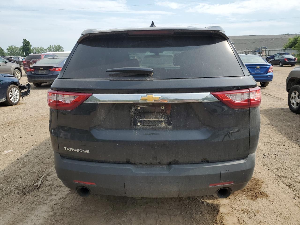 1GNERFKW7KJ315897 2019 Chevrolet Traverse Ls