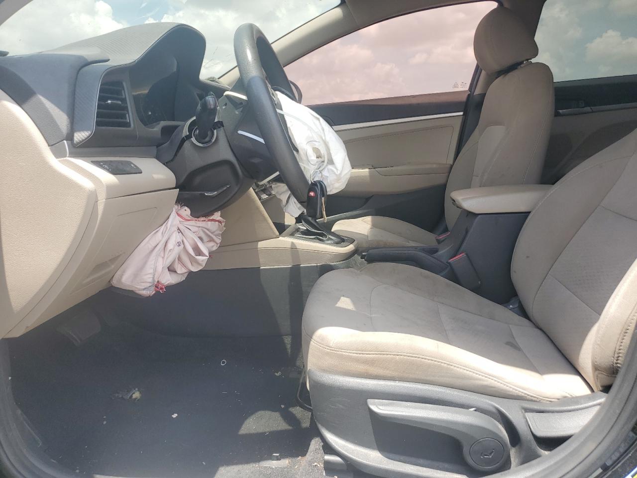 2019 Hyundai Elantra Se VIN: 5NPD74LF5KH487884 Lot: 60937344