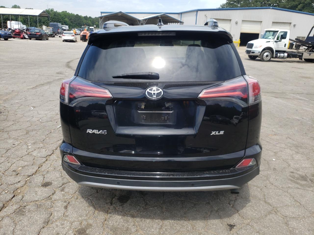 2017 Toyota Rav4 Xle VIN: 2T3WFREV0HW391398 Lot: 58308264