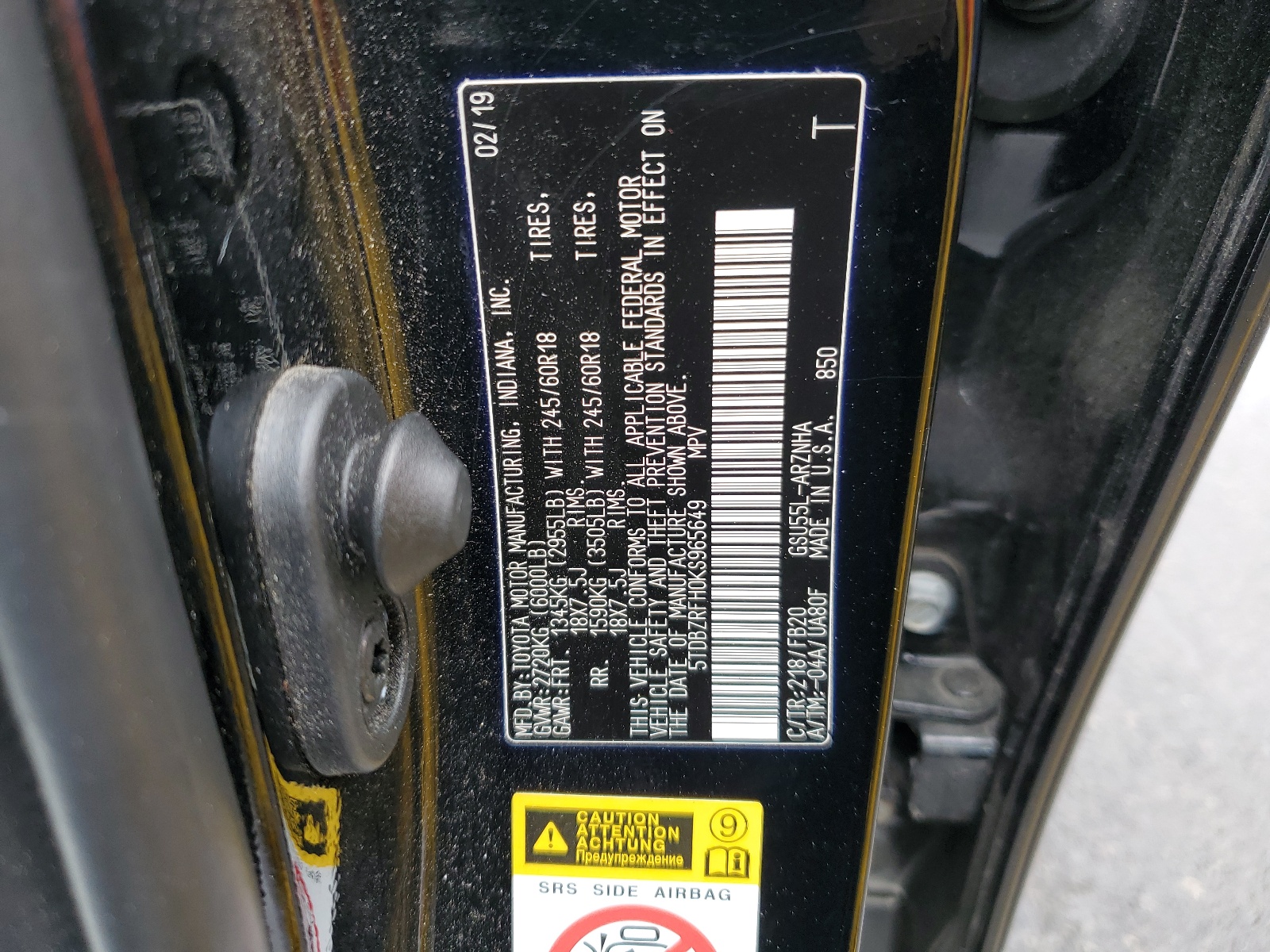 5TDBZRFH0KS965649 2019 Toyota Highlander Le